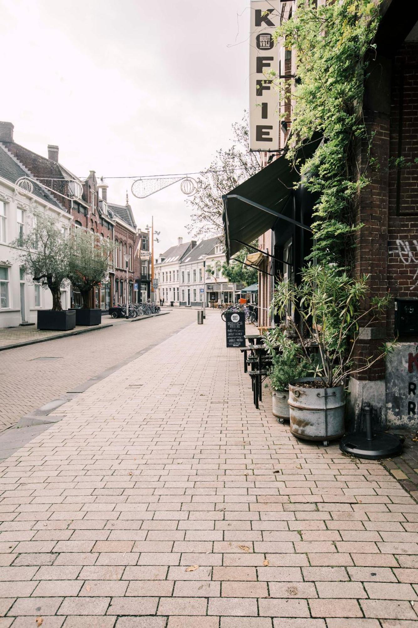 Stadsvilla Tilburg centrum Luxe Studio Alexander Exteriör bild